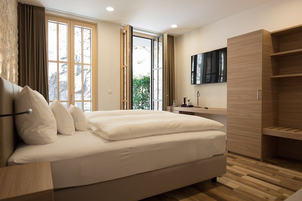 Hotelmyhome Deluxe Double Room 5