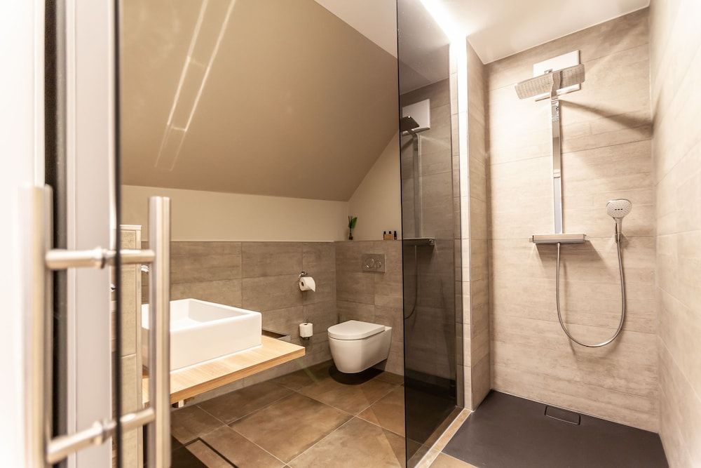 Hotelmyhome Deluxe Double Room Single Use 5