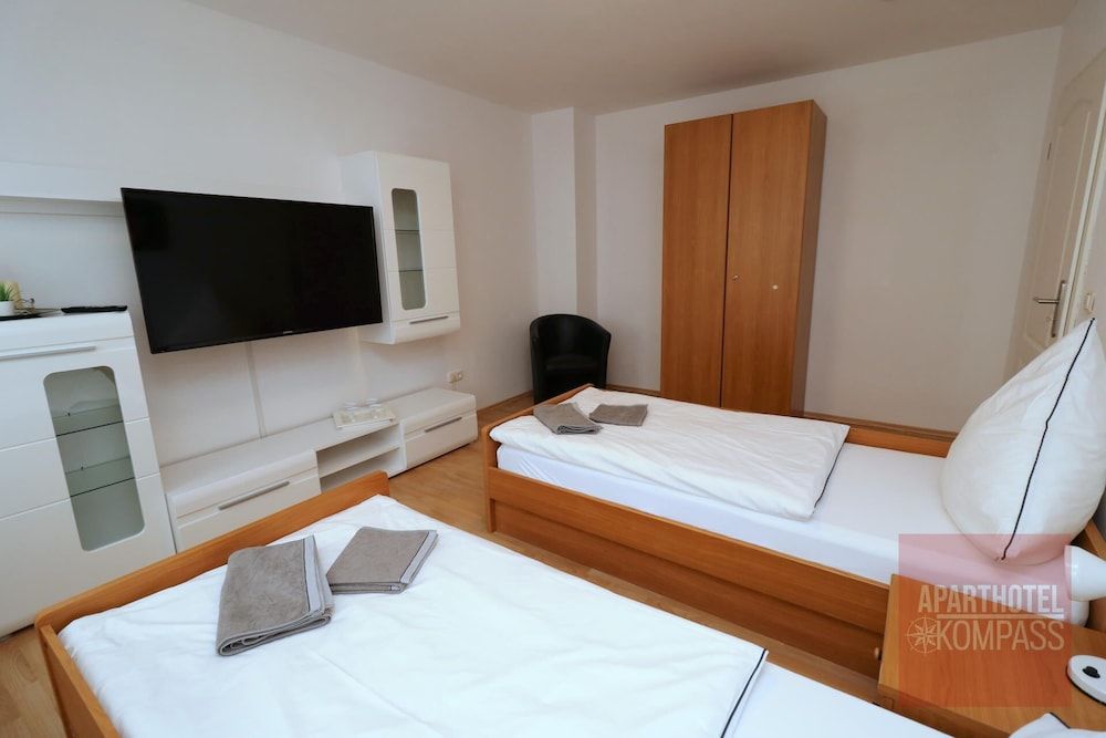 Aparthotel Kompass - Apartment (A202-203)