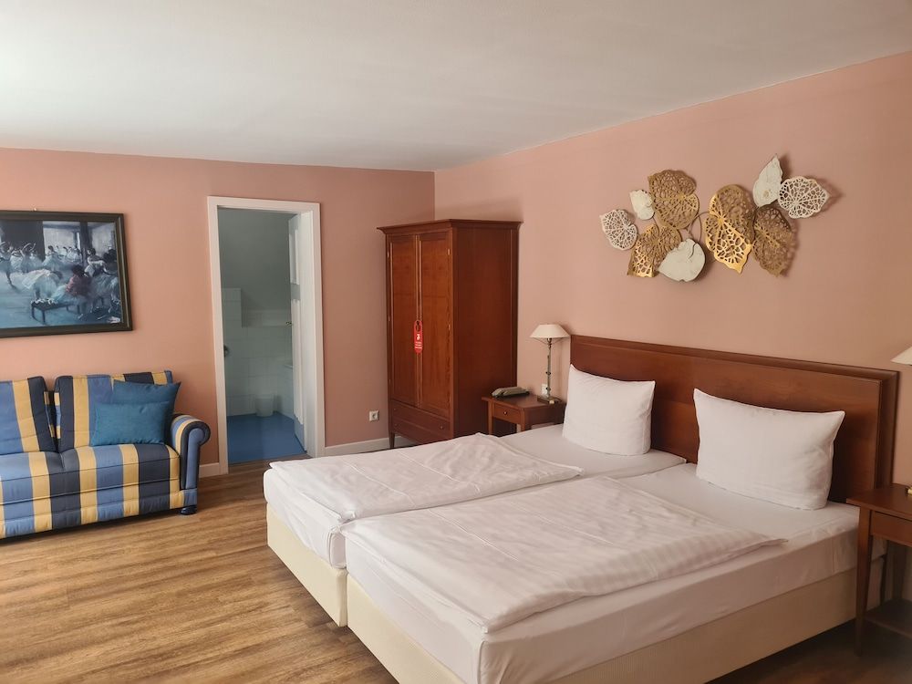 Deluxe Double Room, Garden View