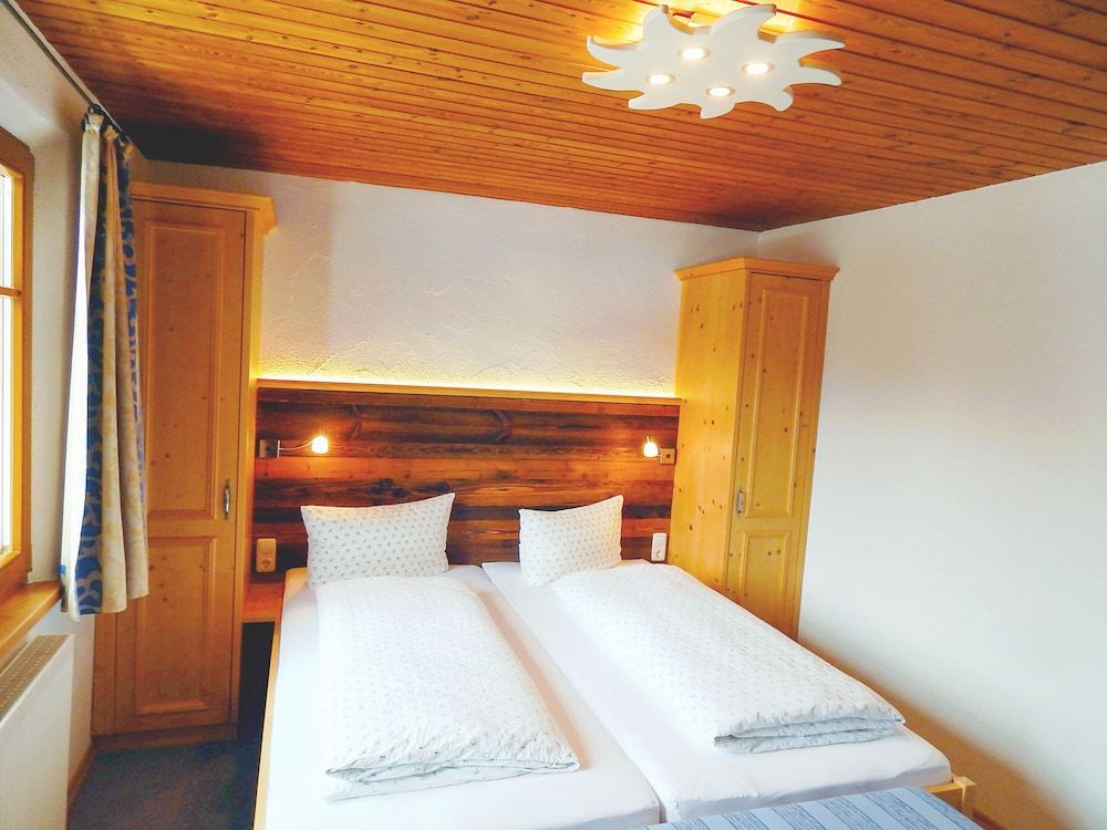 Standard Double Room, Mountain View (DAS)