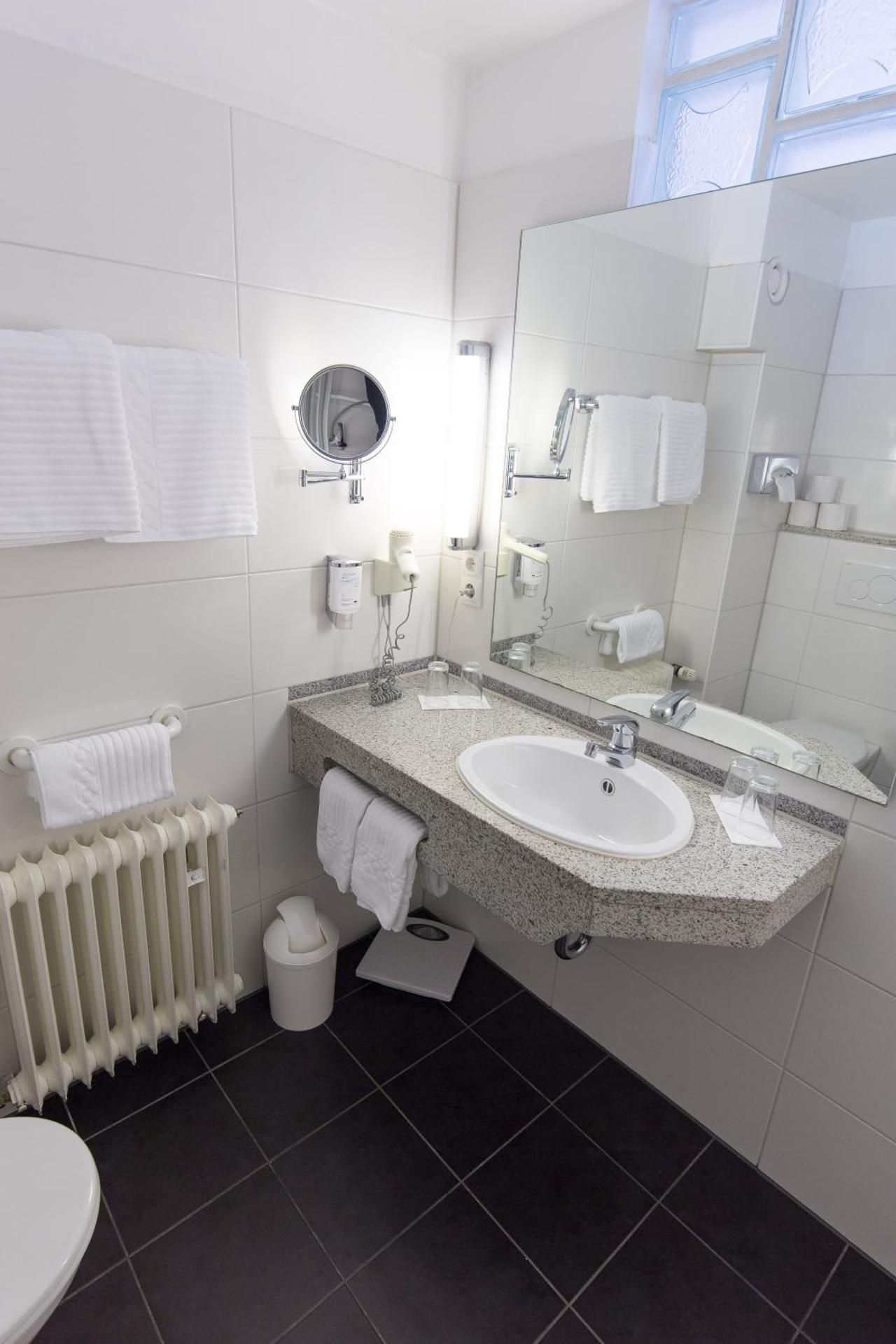 Economy Single Room