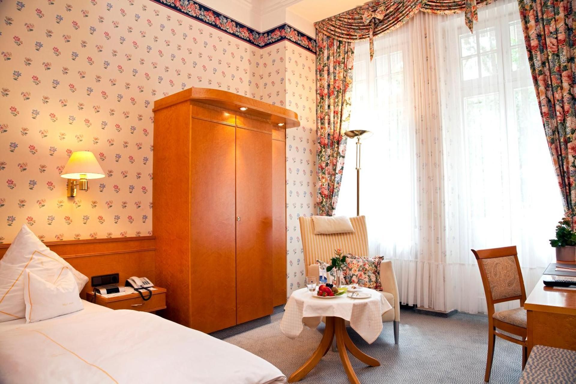 Comfort Single Room