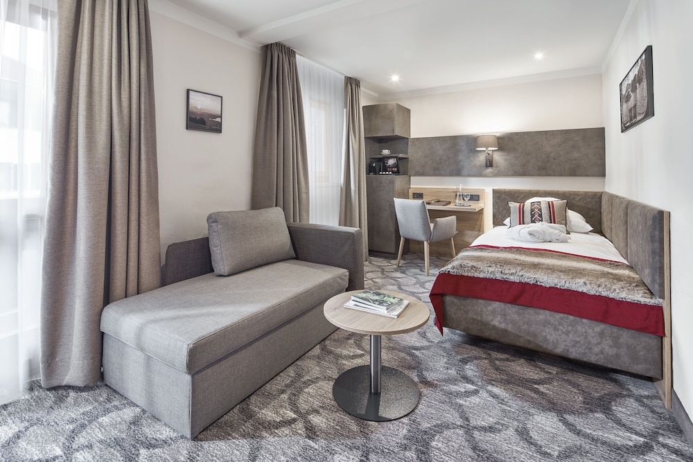 Deluxe Single Room