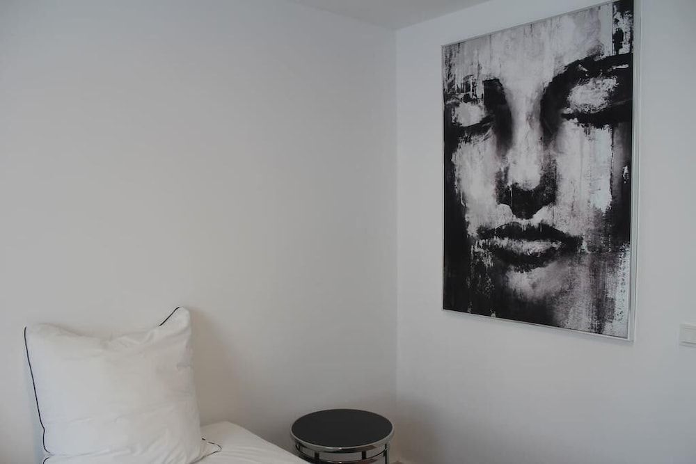 undefined Chillinghouse 9 9