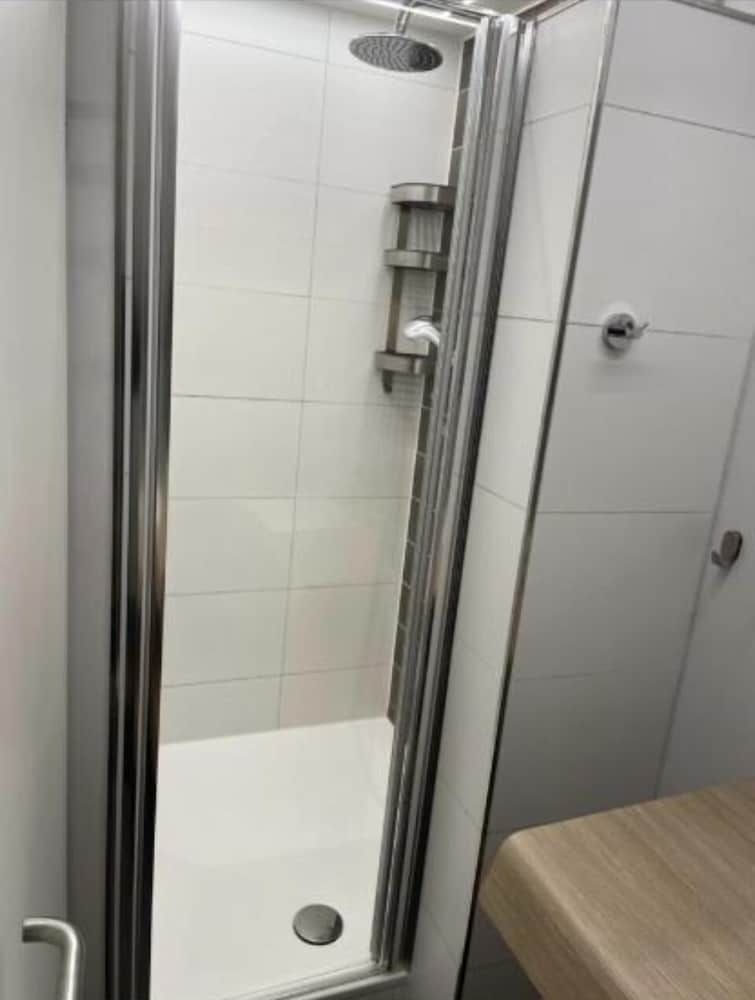 Chillinghouse 9 Barcelona-Apartment 13