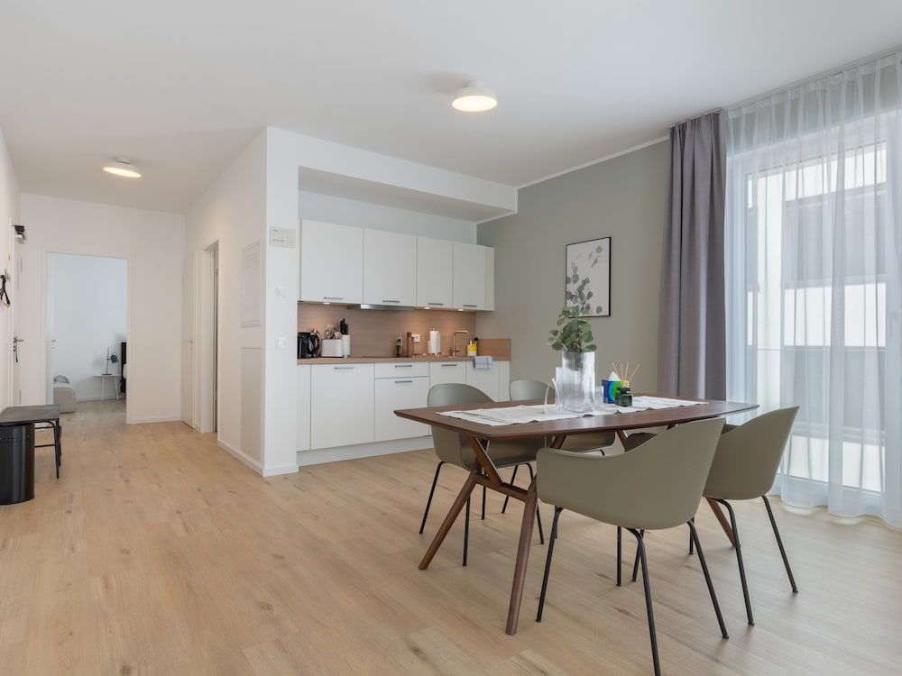 limehome Gütersloh Eickhoffstraße One-Bedroom Suite with balcony 4