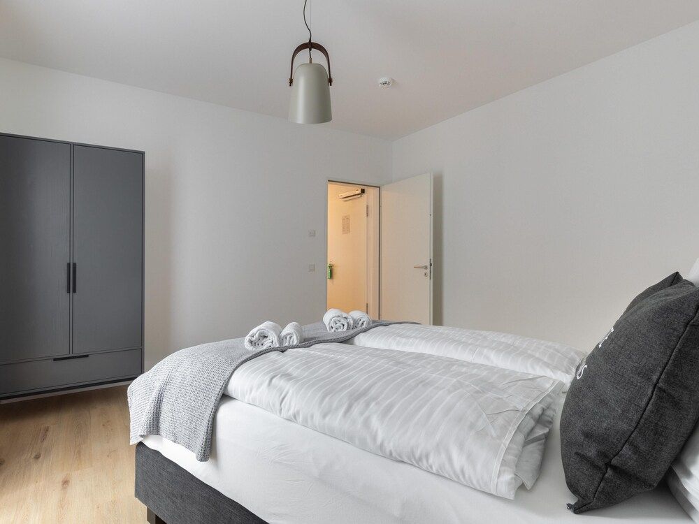 limehome Gütersloh Eickhoffstraße One-Bedroom Suite with balcony 2