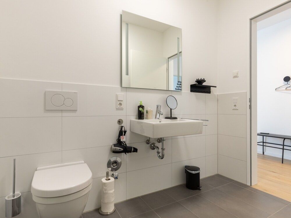 limehome Gütersloh Eickhoffstraße One-Bedroom Suite with balcony 7