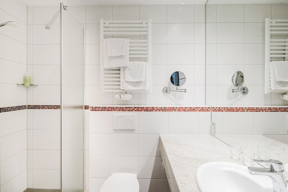 Hotel Rennschuh Twin Room 5