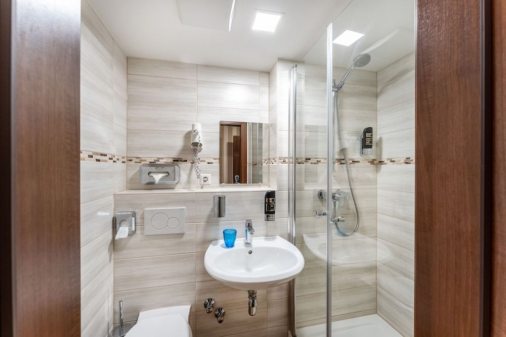 Aspire Castillo Reutlingen, Trademark Collection by Wyndham Standard Room, Multiple Beds (Family) 8