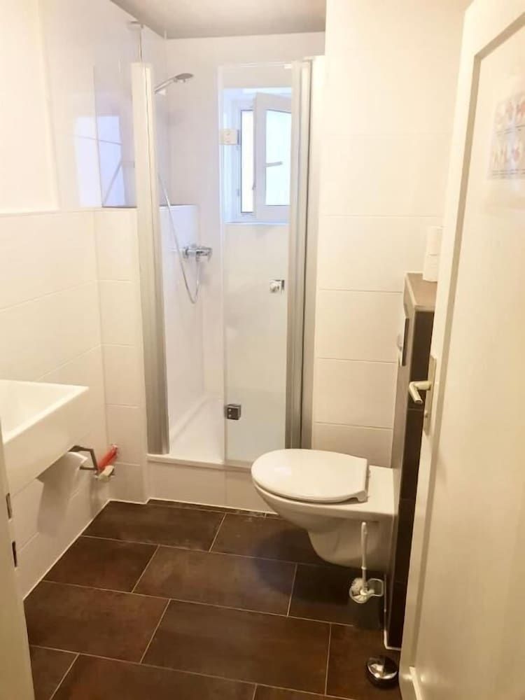 Haus Leipheim Classic Twin Room, 2 Twin Beds, Non Smoking, Mezzanine 8