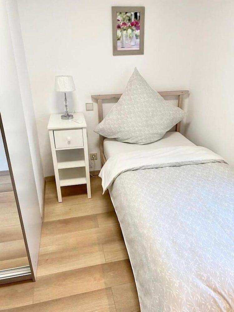 Haus Leipheim Classic Twin Room, 2 Twin Beds, Non Smoking, Mezzanine 3