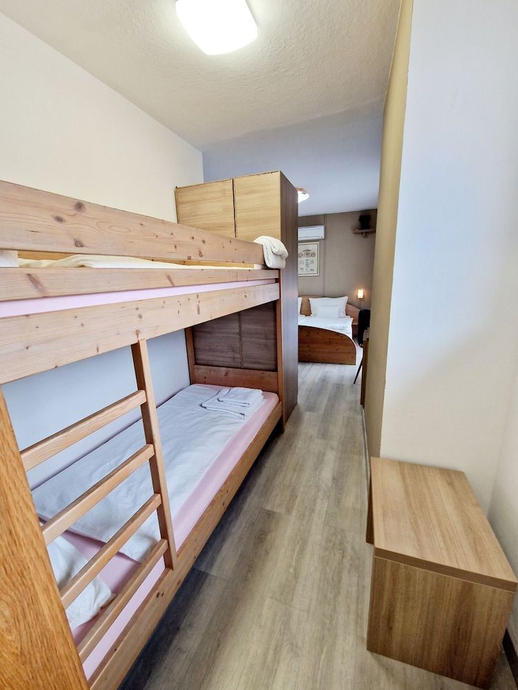 Family Quadruple Room, Private Bathroom