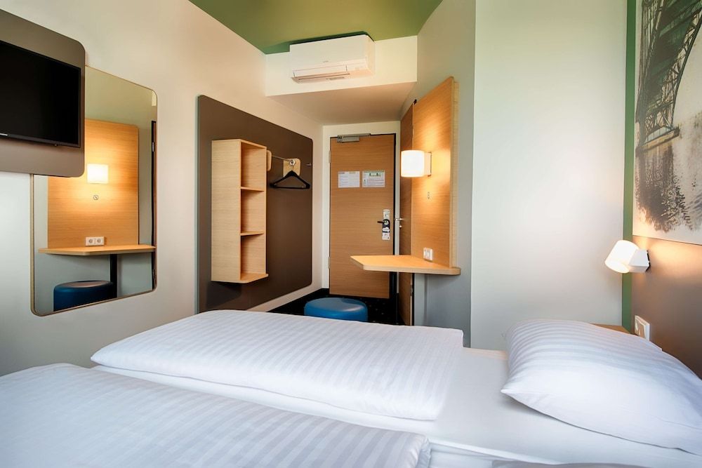 B&B Hotel Wilhelmshaven Twin Room 3