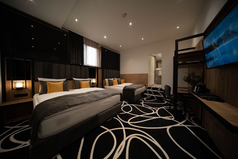 Hotel Unique Pearl Family Quadruple Room 2