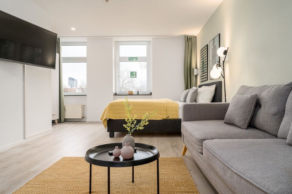 BRIGHT Dortmund City Center Deluxe Studio 16