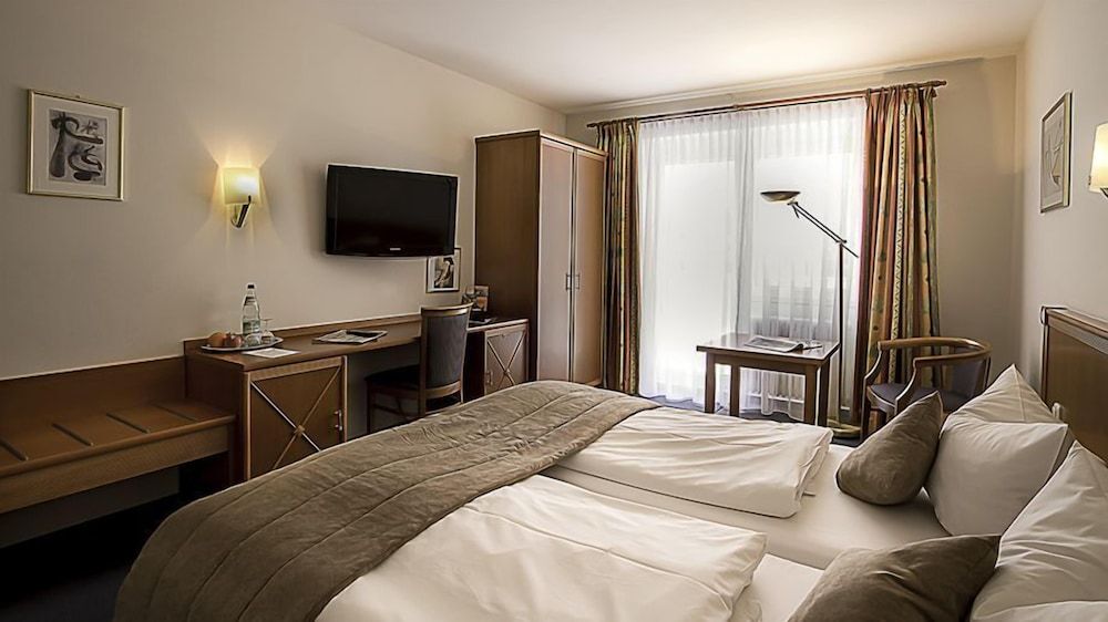 undefined Hotel Blutenburg 7