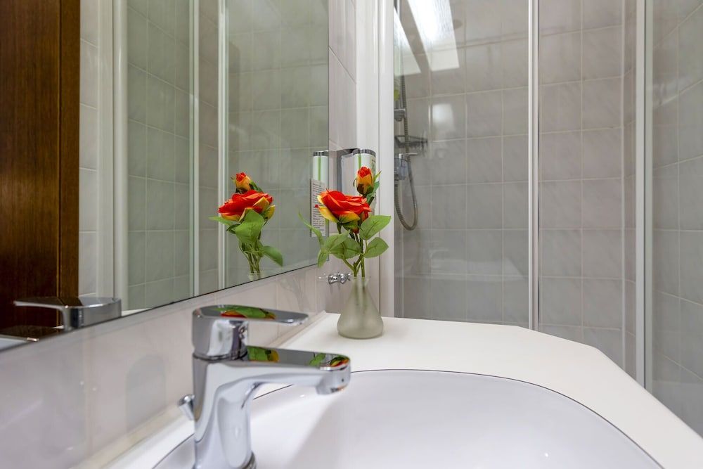 Hotel Brack Twin Room, Non Smoking 5