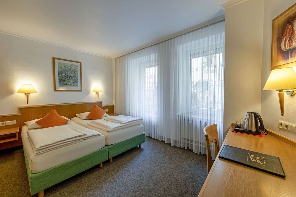 Hotel Brack Standard Double Room, Non Smoking, City View 2