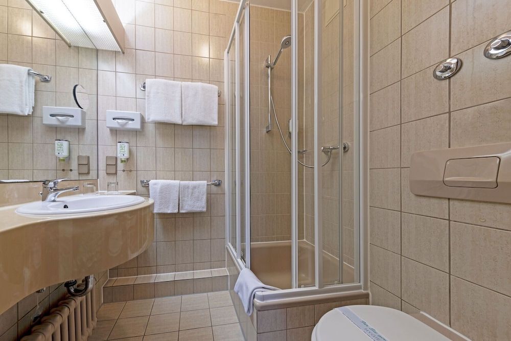 Hotel Brack Standard Double Room, Non Smoking, City View 5