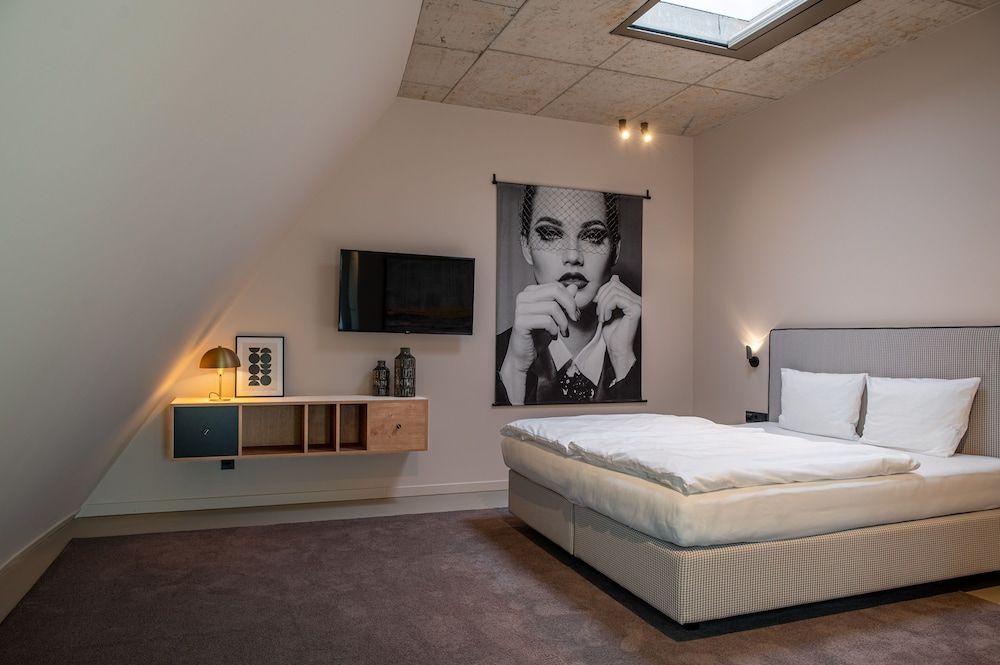 undefined MIANO Hotel & Bar 9