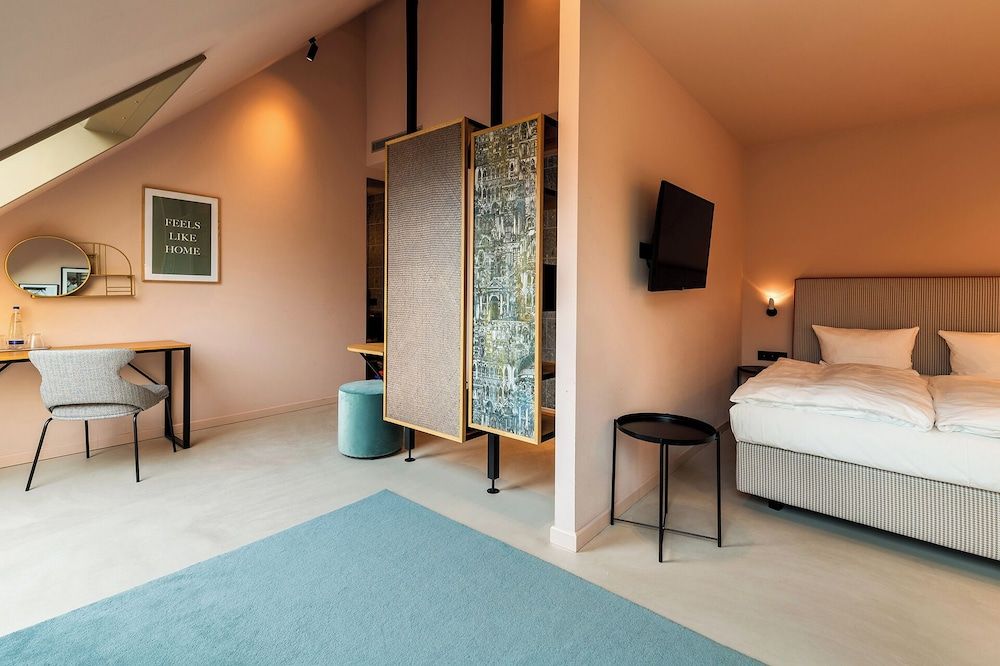 undefined MIANO Hotel & Bar 2