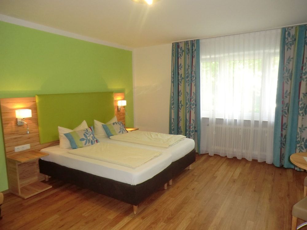 undefined Hotel Pension Haydn 3