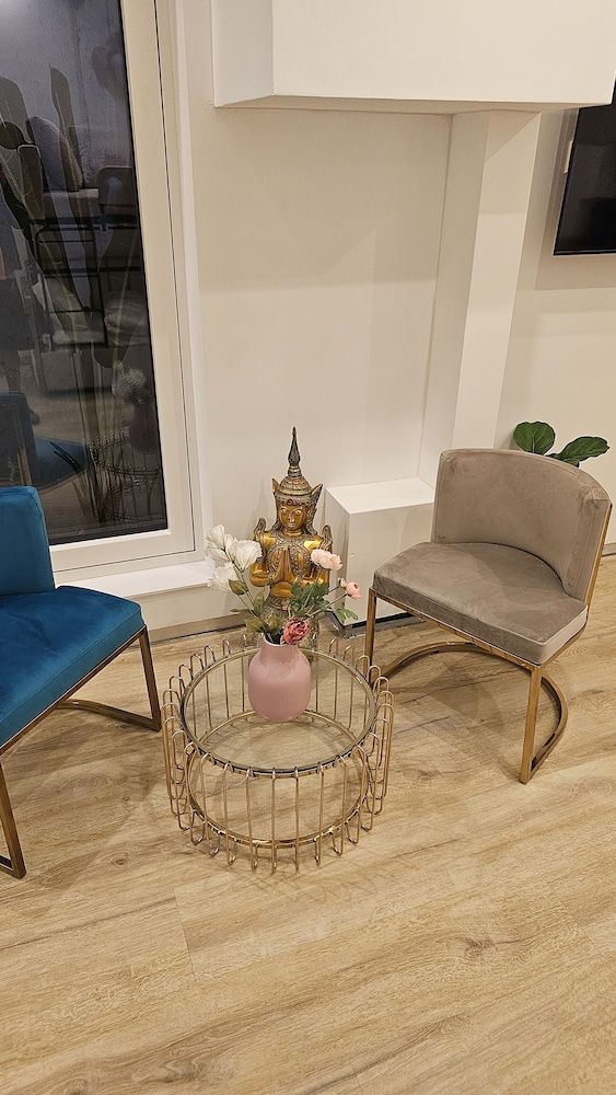 undefined UG Neubau City Wohnung (optional Pool+Gym+2tes Bad extra buchbar) 9