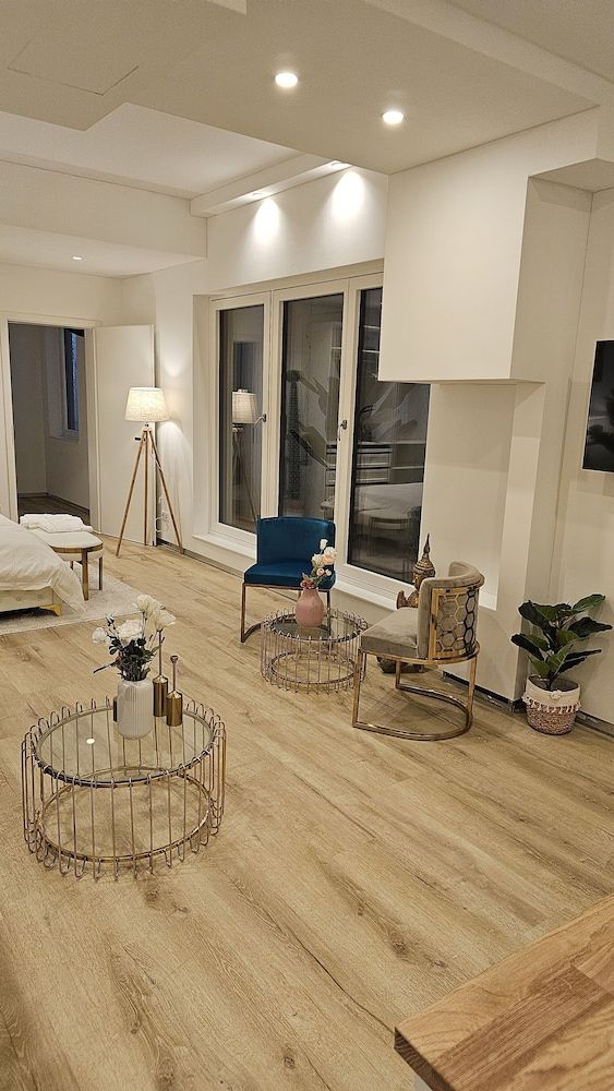 undefined UG Neubau City Wohnung (optional Pool+Gym+2tes Bad extra buchbar)