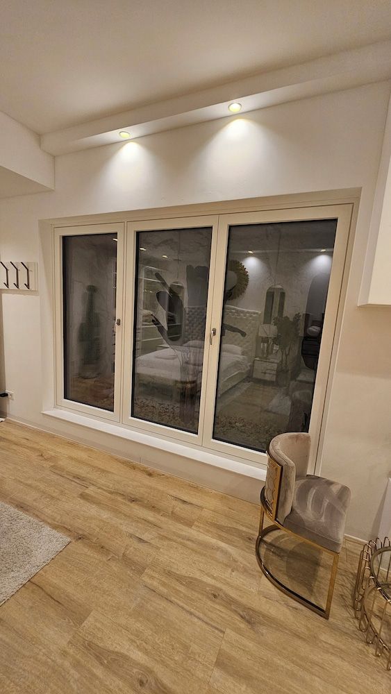 UG Neubau City Wohnung (optional Pool+Gym+2tes Bad extra buchbar) Deluxe Apartment 12