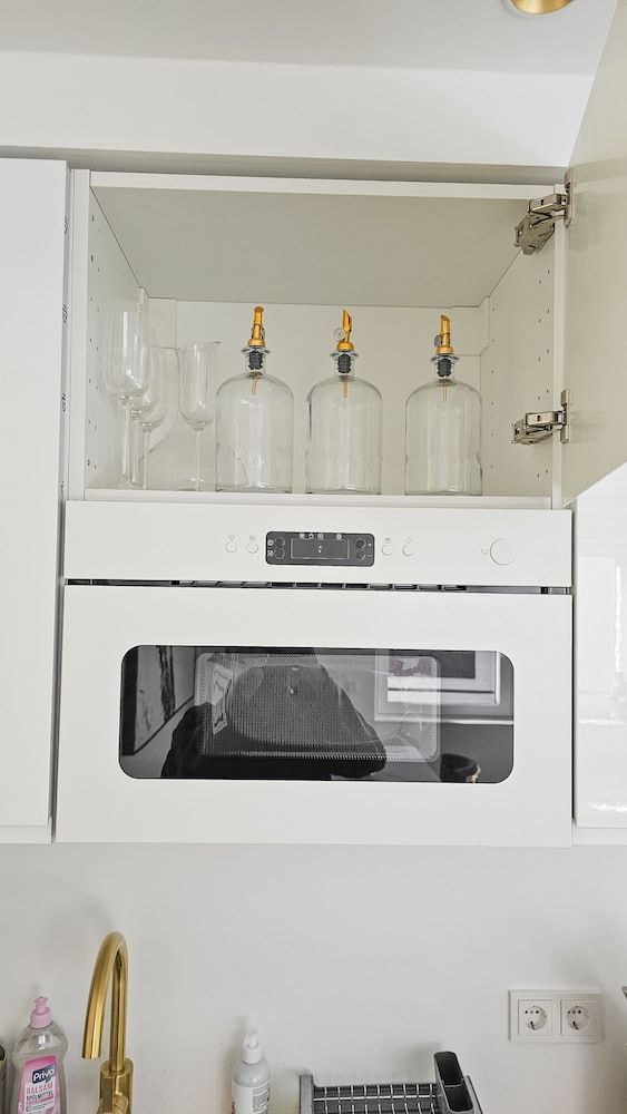 undefined Luxus Neubau 65m2 City Wohnung- R 8