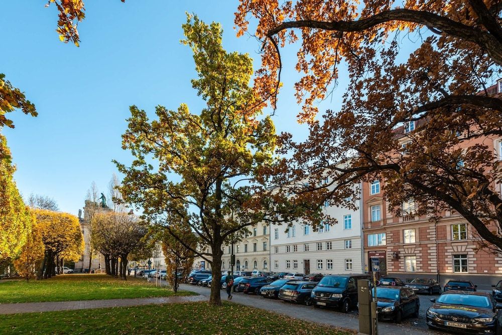 undefined Hotel-Pension am Siegestor 7