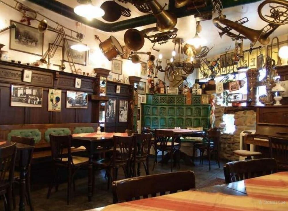 undefined Hotel Am Friedrichsbad 7