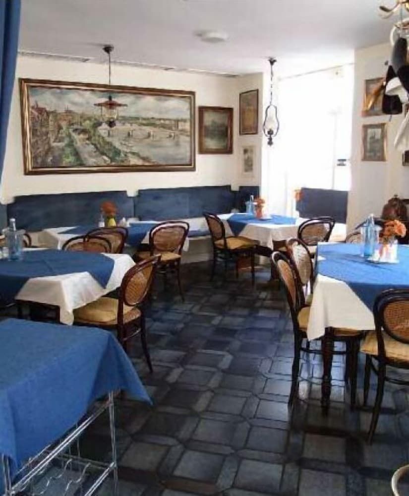 undefined Hotel Am Friedrichsbad 6