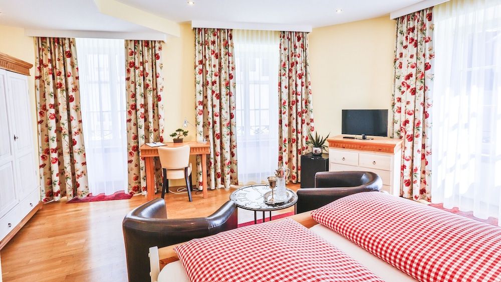 Hotel Zum Goldenen Löwen Classic Double Room, Private Bathroom 12