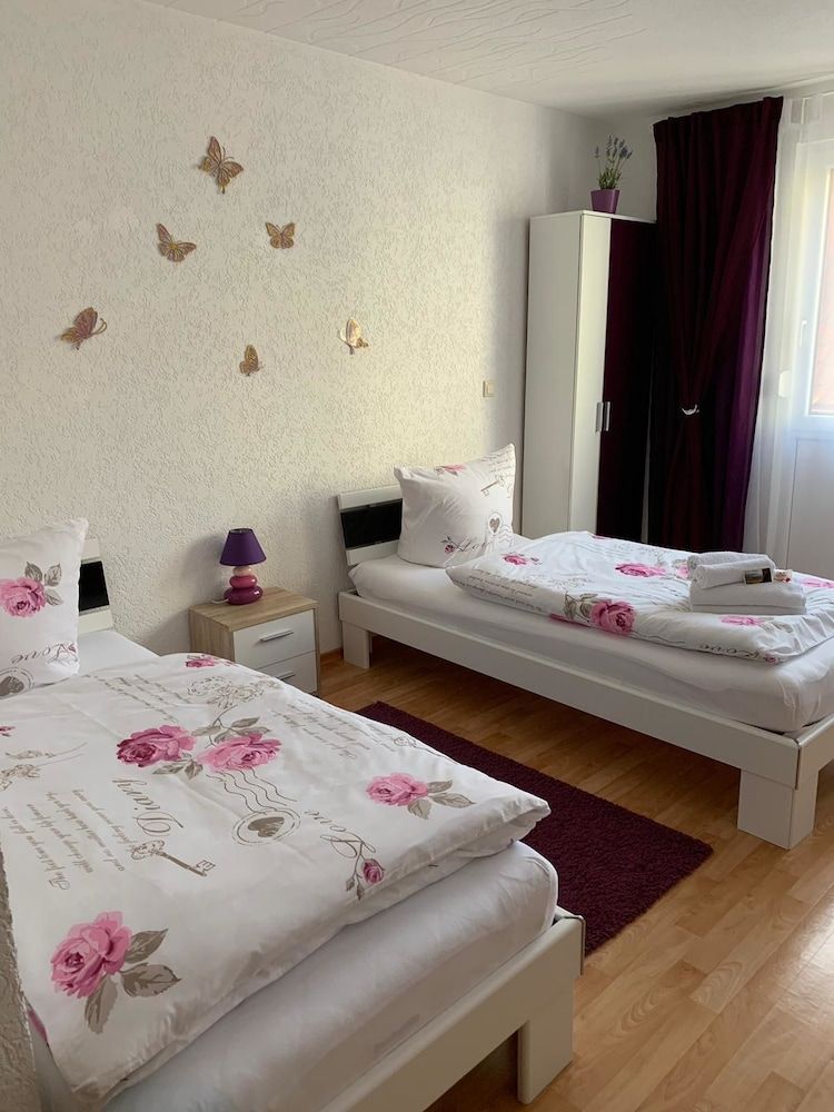 Double Room (6)