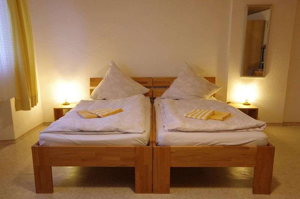 undefined Pension Doemens 4