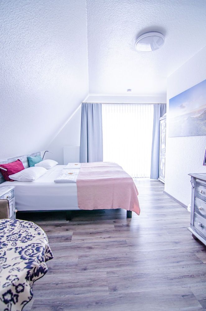 Blischkes Hotel Classic Double Room 5