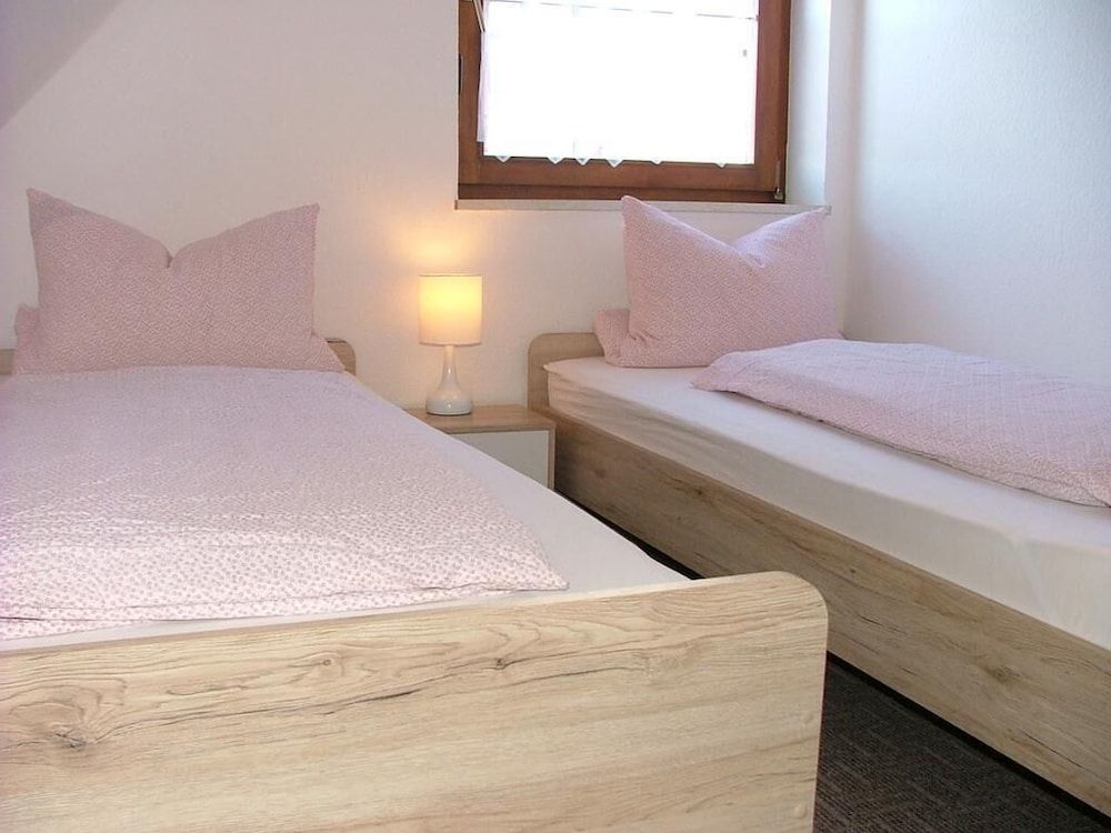 Condo, 2 Bedrooms, Balcony