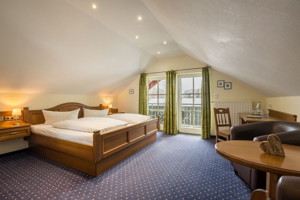 Ferienhotel Starennest Family Room (Schindelberg) 4