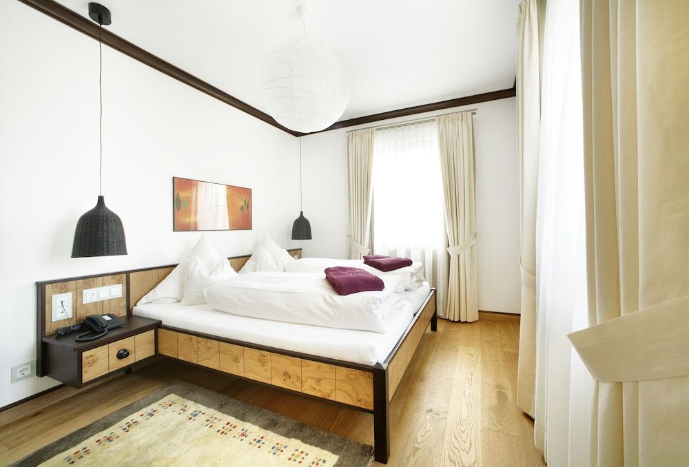 Kneipp- und Wellvitalhotel Edelweiss Deluxe Double Room 3