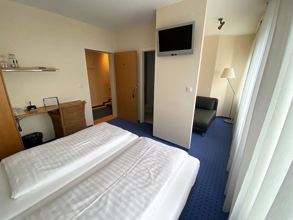 Alleehotel Eschen Double Room 5