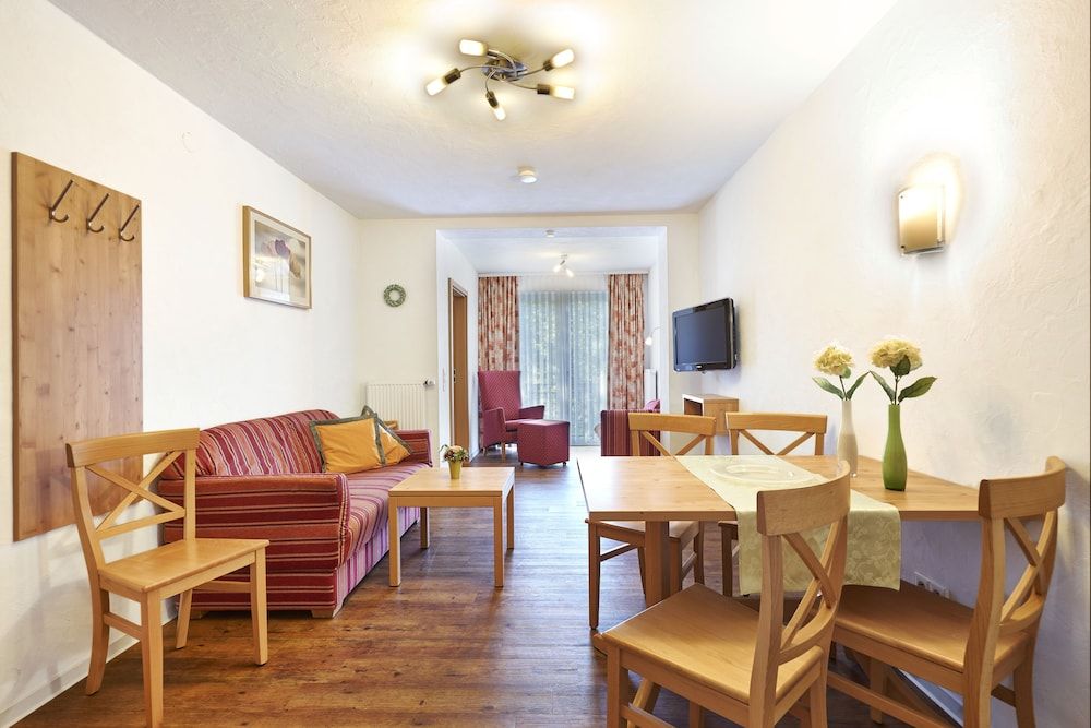 Hotel Engel - Familotel Hochschwarzwald Family Apartment, 2 Bedrooms 6