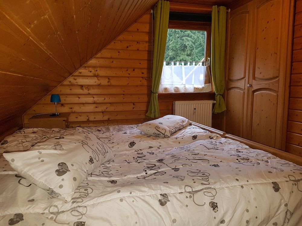 House, 2 Bedrooms, Terrace