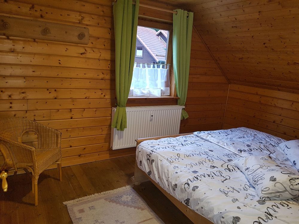 House, 2 Bedrooms, Terrace