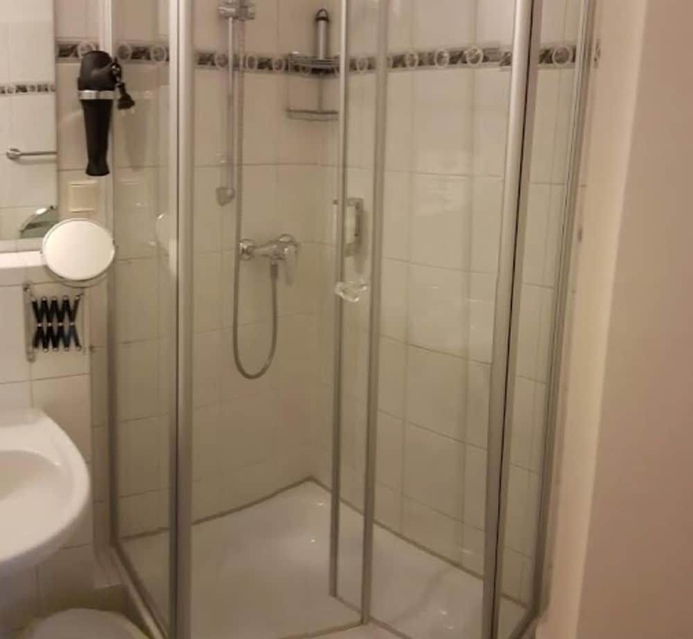 Hotel Buchenhof Standard Double Room 3