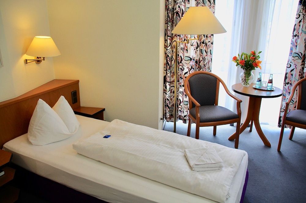 Hotel Garni Niedernhausen Single Room 2