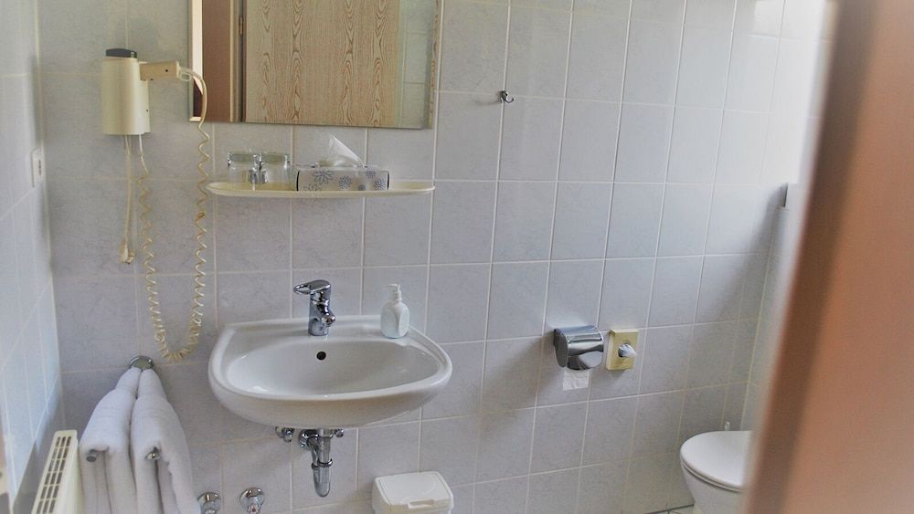 Hotel Garni Niedernhausen Single Room 5