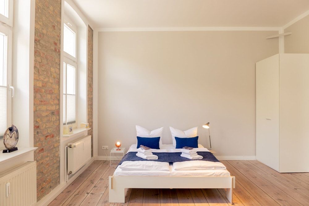 OSTKÜSTE - Villa Albatros Design Apartments Deluxe Studio, 1 Queen Bed with Sofa bed, Park View (6 OG) 6